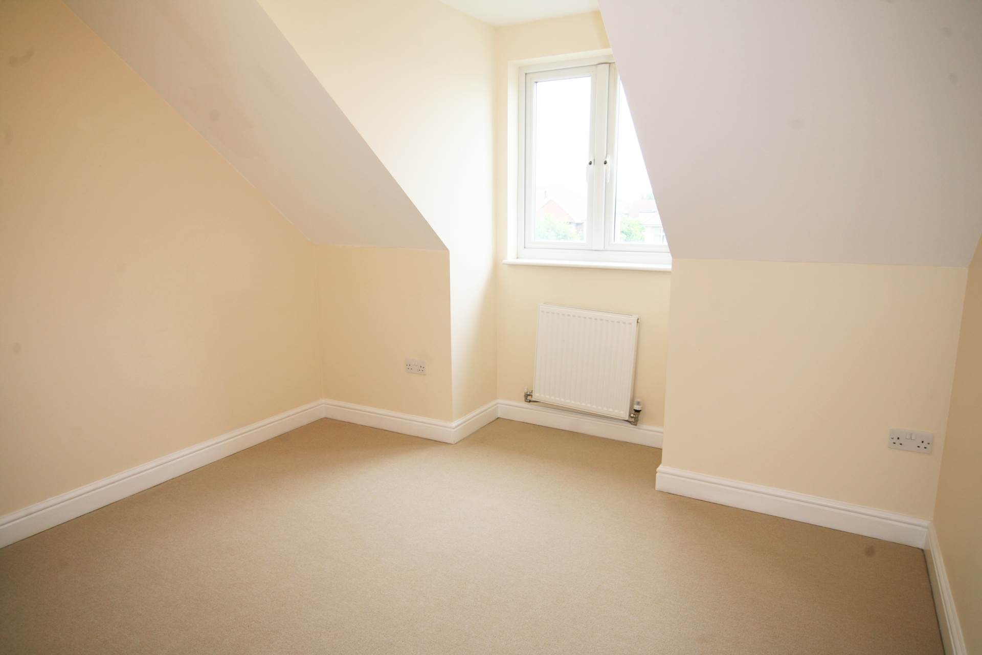 Arterial Avenue, Rainham, RM13, Image 6