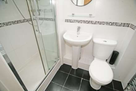 Arterial Avenue, Rainham, RM13, Image 5