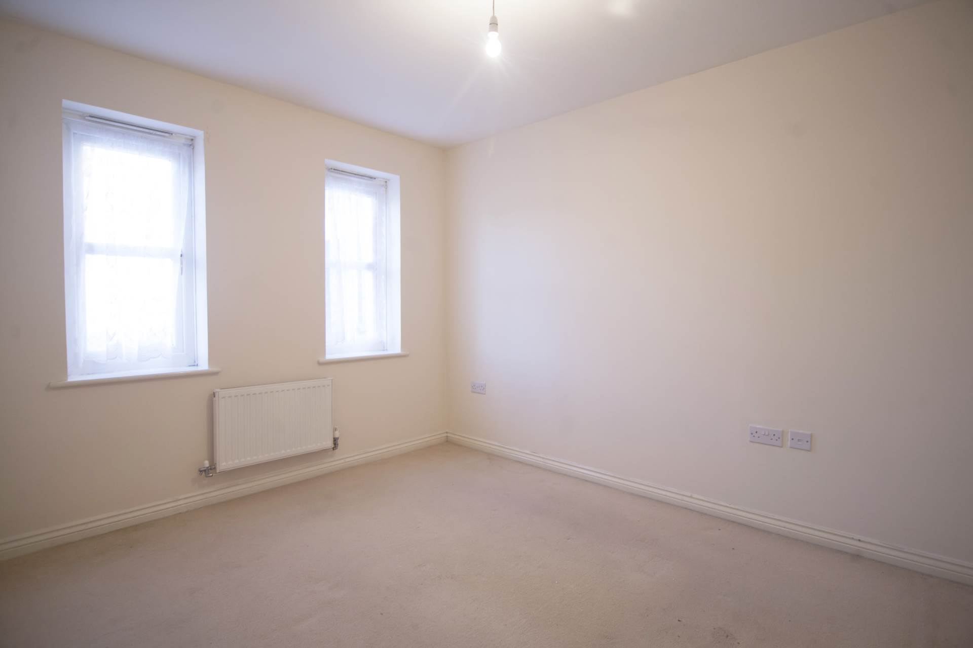 Framlingham Court, Chadwell Heath, RM6, Image 4