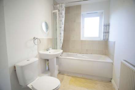Framlingham Court, Chadwell Heath, RM6, Image 6