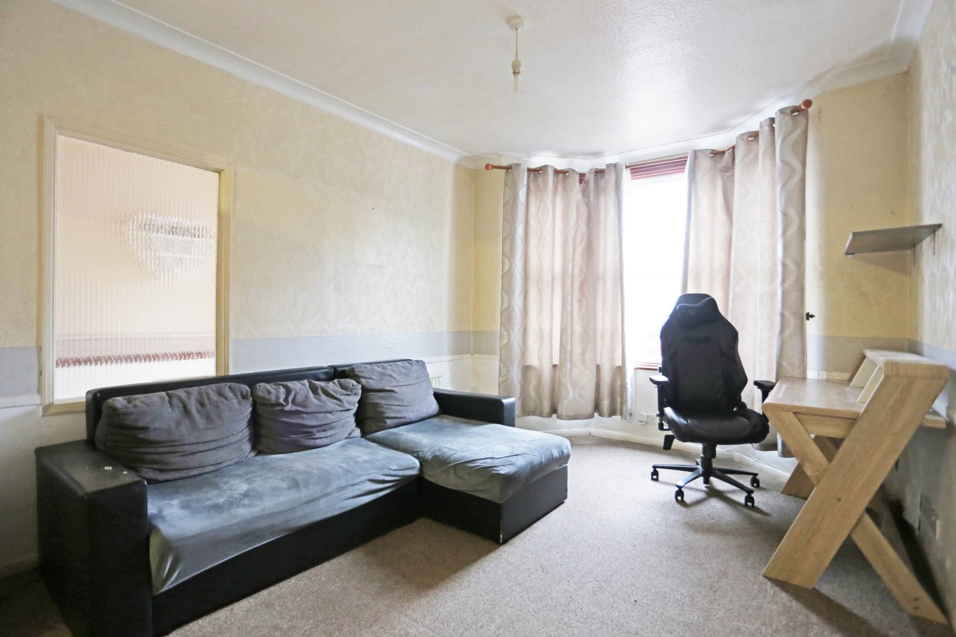 Whalebone Avenue, Chadwell Heath, Romford, RM6, Image 4