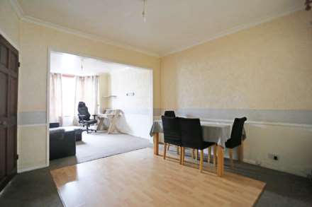 Whalebone Avenue, Chadwell Heath, Romford, RM6, Image 6