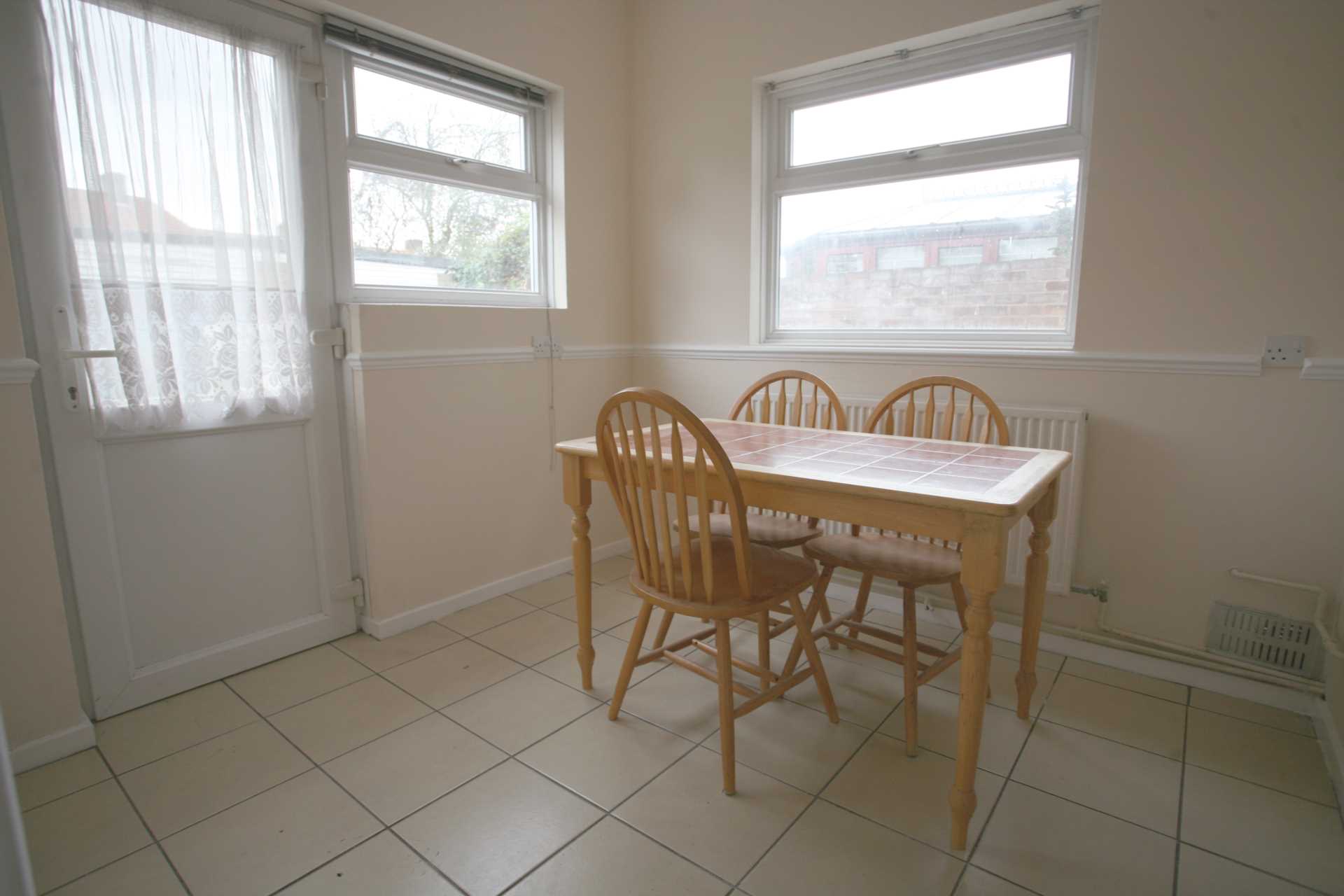 Bushgrove Road, Dagenham, RM8, Image 3