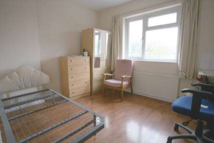 Bushgrove Road, Dagenham, RM8, Image 7