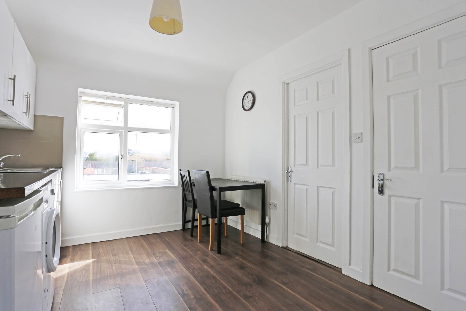 Hunters Hall Road, Dagenham, RM10, Image 4