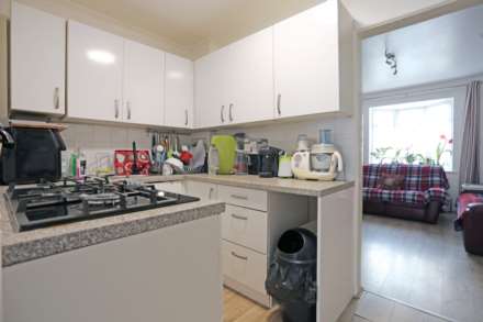 Valence Avenue, Chadwell Heath, Dagenham, Image 3