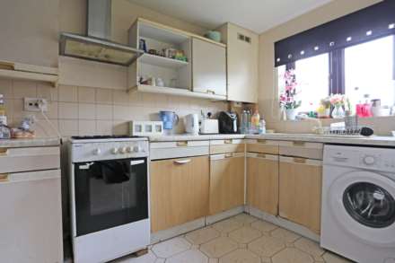 Gibson Road, Chadwell Heath, Dagenham, RM8, Image 1
