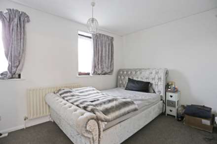 Gibson Road, Chadwell Heath, Dagenham, RM8, Image 5