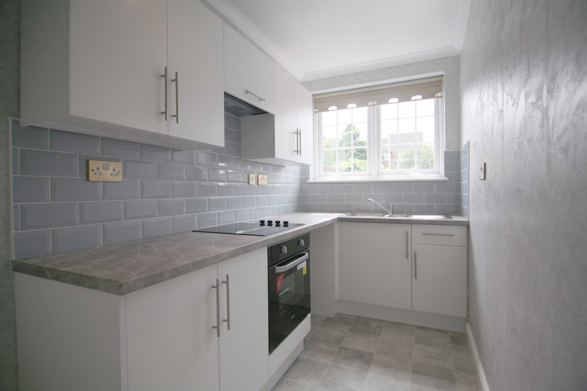 Wentworth Way, Rainham, RM13, Image 2