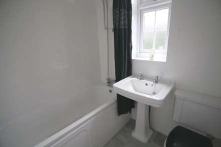 Wentworth Way, Rainham, RM13, Image 10