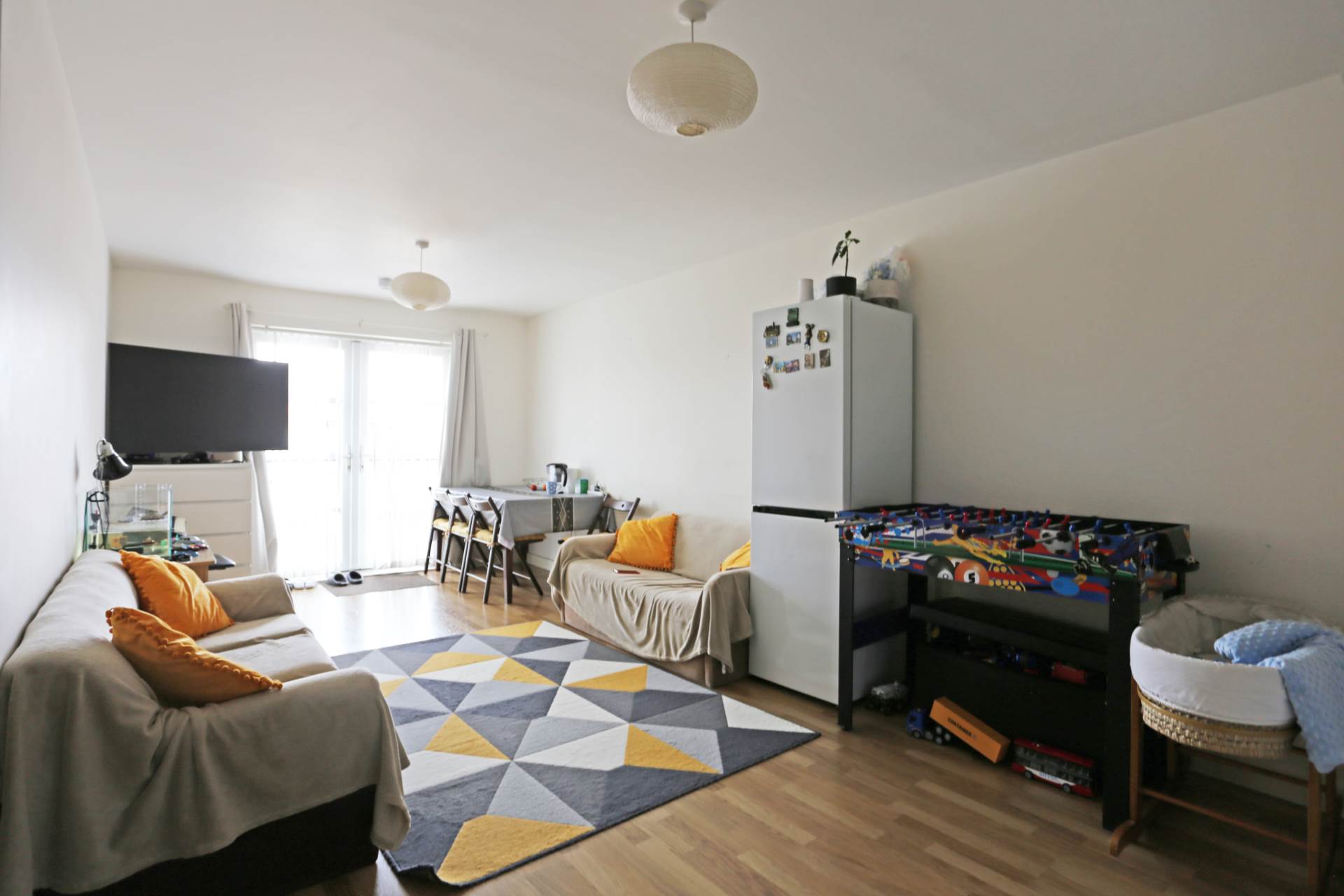 High Road, Romford, RM6, Image 2