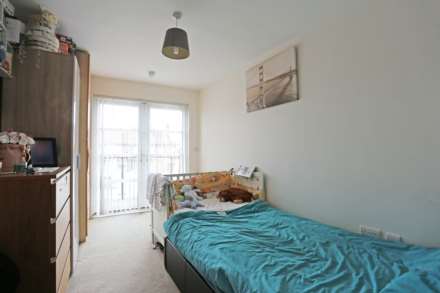 High Road, Romford, RM6, Image 7