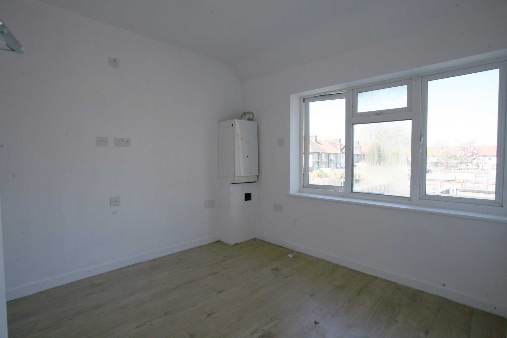 Dagenham, Becontree Avenue, RM8, Image 4