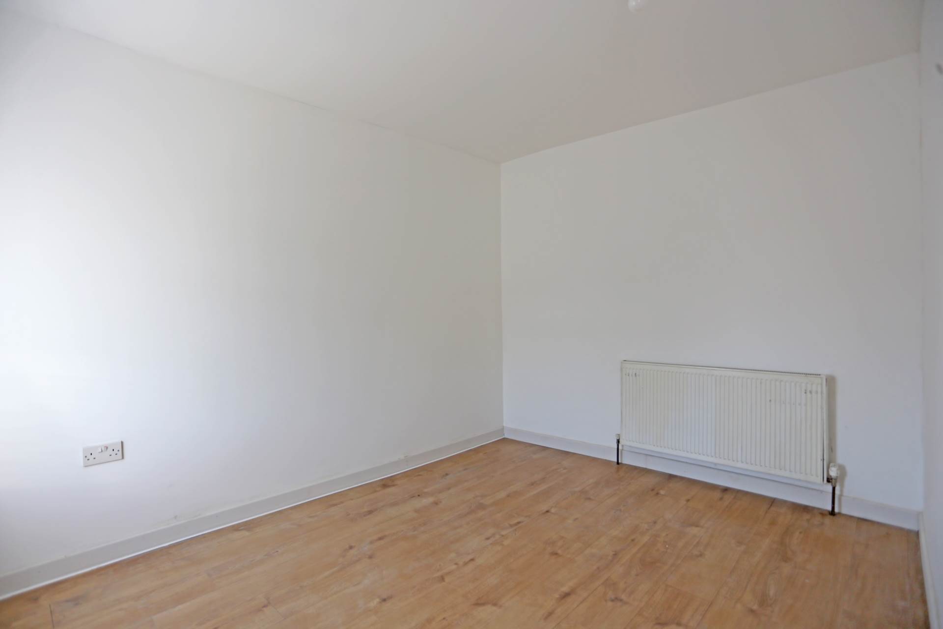 Dagenham, Becontree Avenue, RM8, Image 7