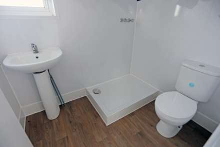 Dagenham, Becontree Avenue, RM8, Image 10