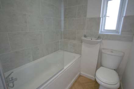 Dagenham, Becontree Avenue, RM8, Image 12