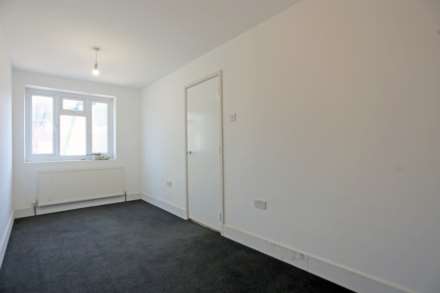 Dagenham, Becontree Avenue, RM8, Image 3