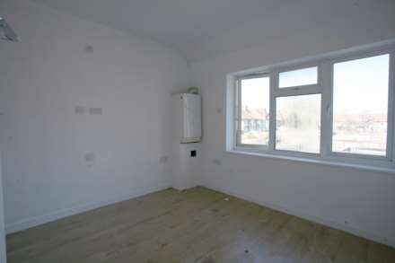 Dagenham, Becontree Avenue, RM8, Image 4