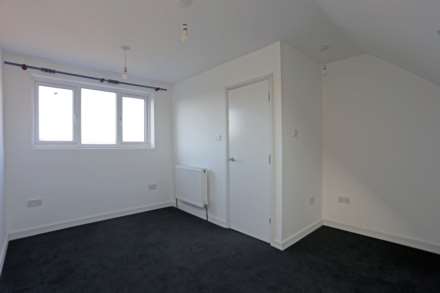 Dagenham, Becontree Avenue, RM8, Image 8