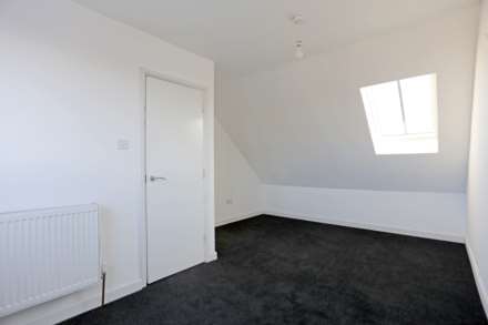 Dagenham, Becontree Avenue, RM8, Image 9