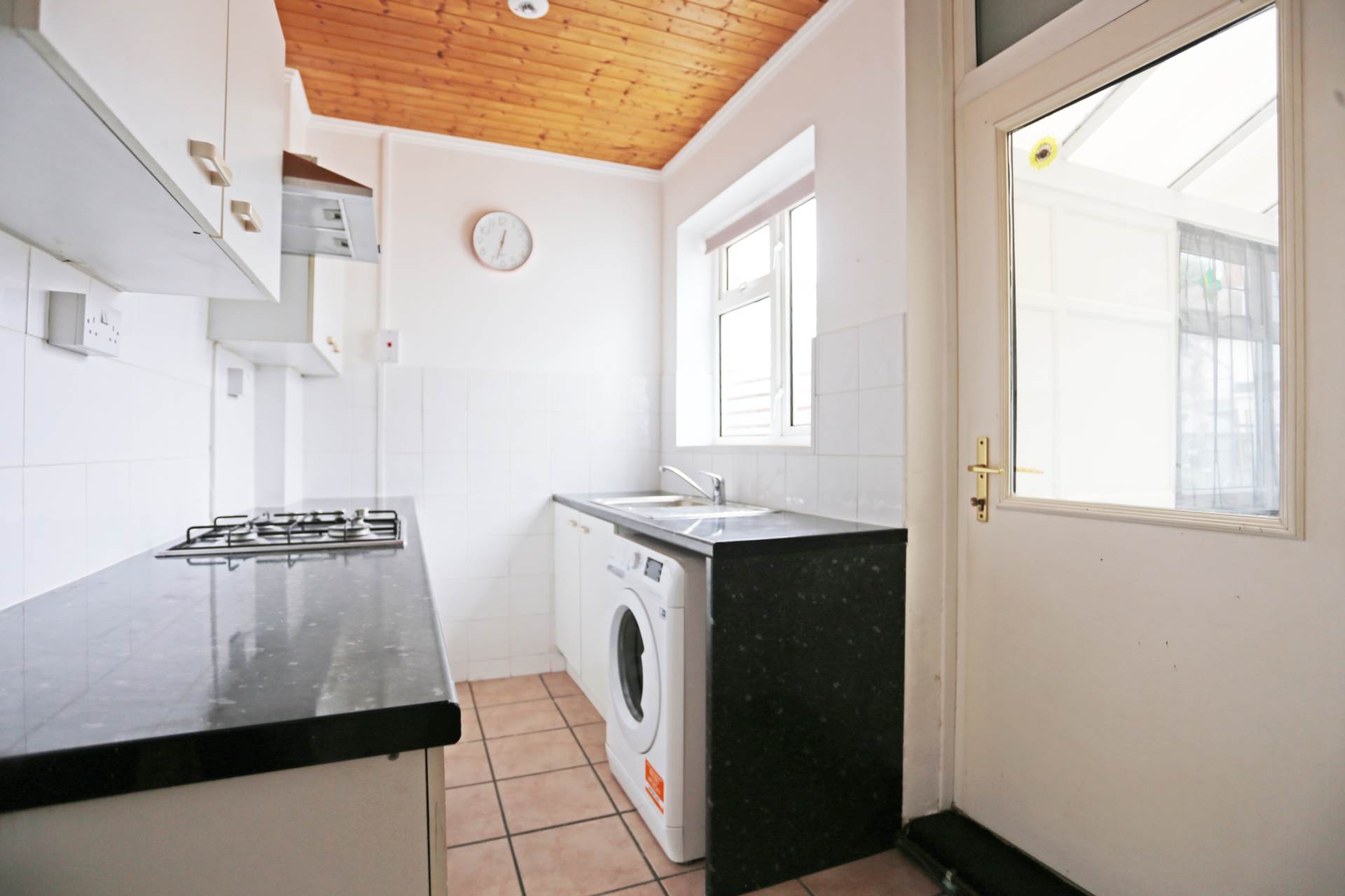 Valence Avenue, Dagenham, RM8, Image 2