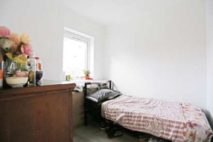Gordon Road, Chadwell Heath, RM6, Image 13
