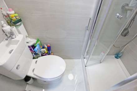 Gordon Road, Chadwell Heath, RM6, Image 15