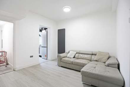 Gordon Road, Chadwell Heath, RM6, Image 4