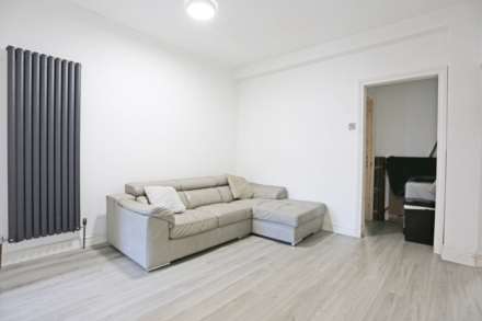 Gordon Road, Chadwell Heath, RM6, Image 5