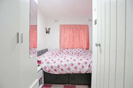 Gordon Road, Chadwell Heath, RM6, Image 8