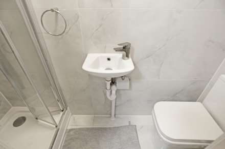 Gordon Road, Chadwell Heath, RM6, Image 9