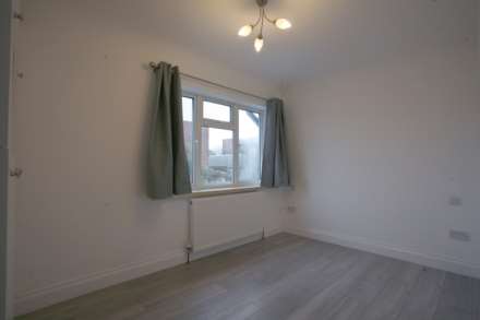 Lymington Road, Dagenham, RM8, Image 5