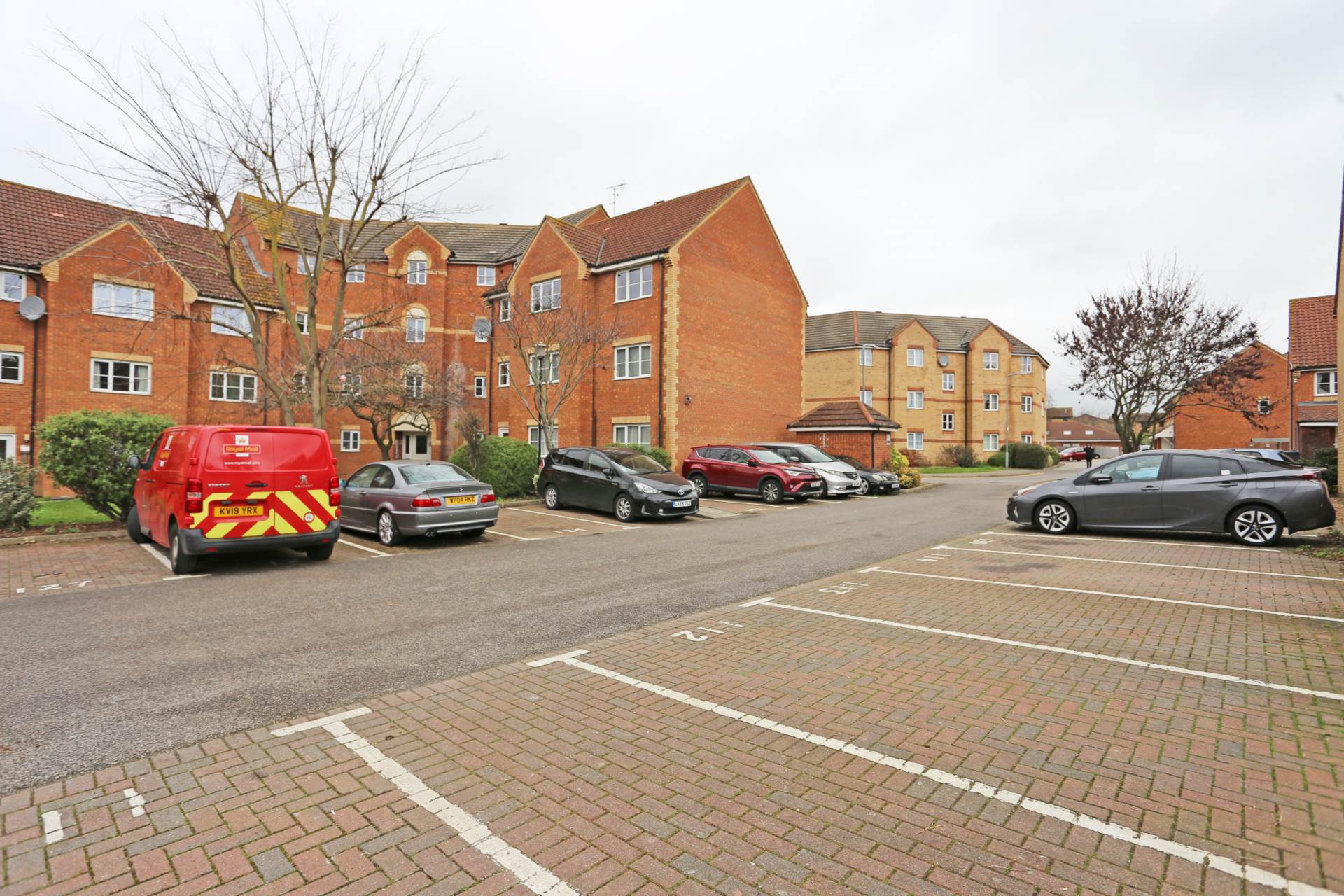 Westfield Gardens, Chadwell Heath, RM6, Image 11