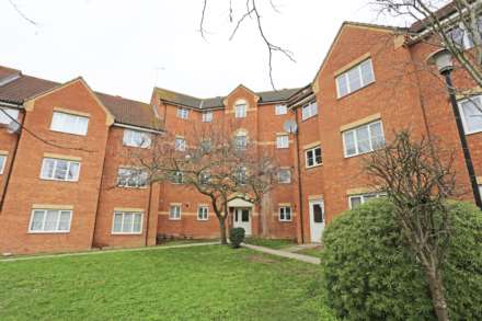 Westfield Gardens, Chadwell Heath, RM6, Image 1