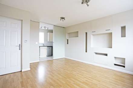 Westfield Gardens, Chadwell Heath, RM6, Image 2