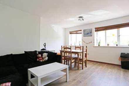 Seymer Road, Centurion Court, Romford, RM1, Image 4