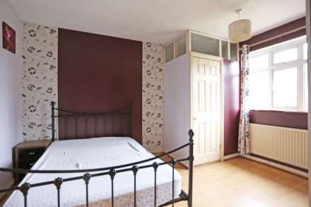 East Road, Chadwell Heath, RM6, Image 6