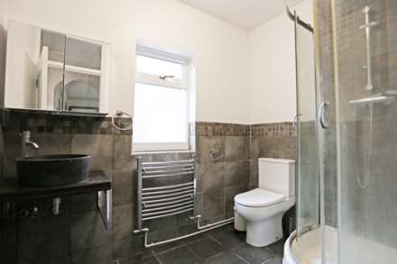 East Road, Chadwell Heath, RM6, Image 9