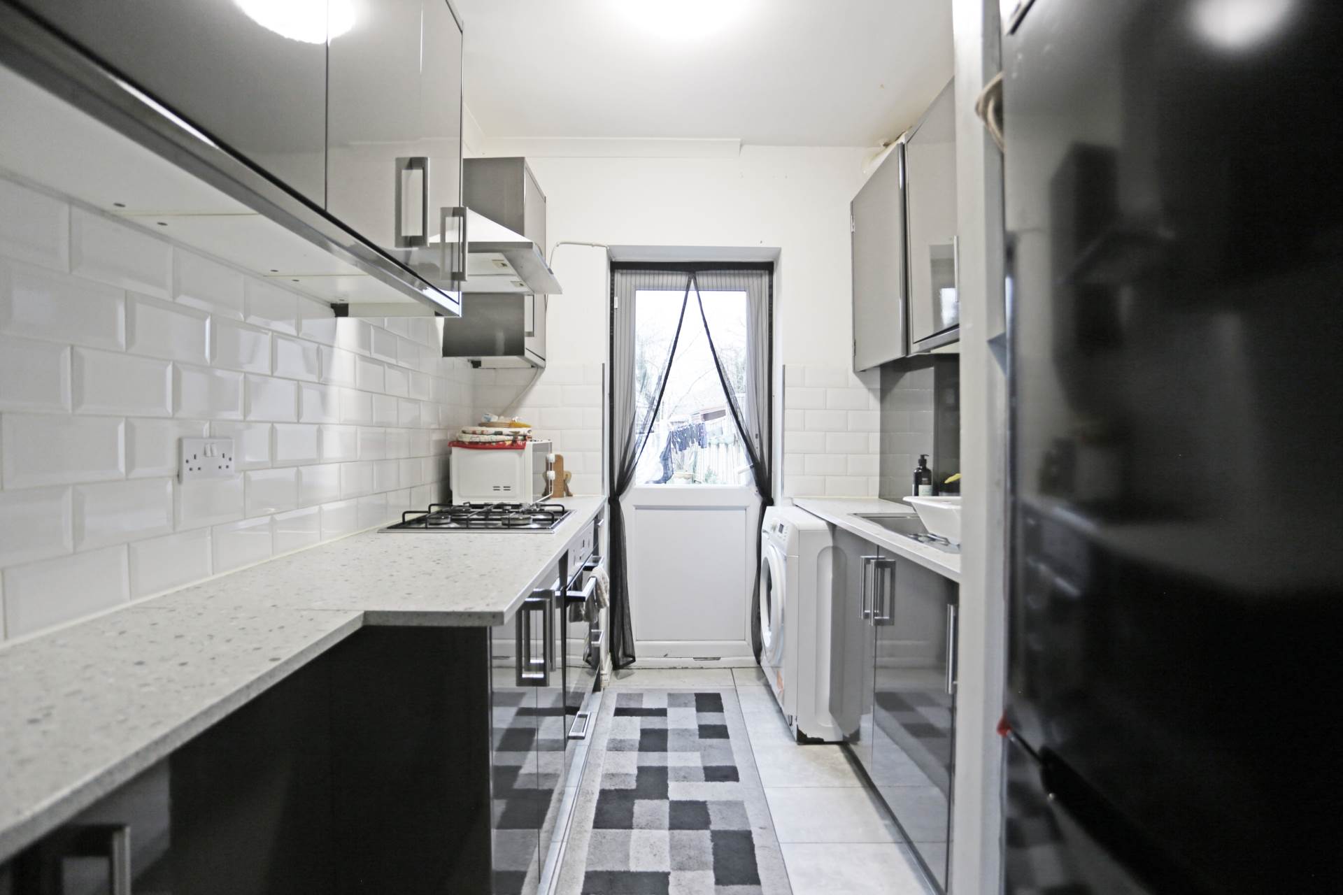 Western Avenue, Dagenham, RM10, Image 2