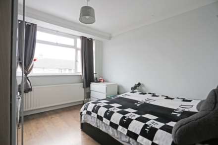 Western Avenue, Dagenham, RM10, Image 6