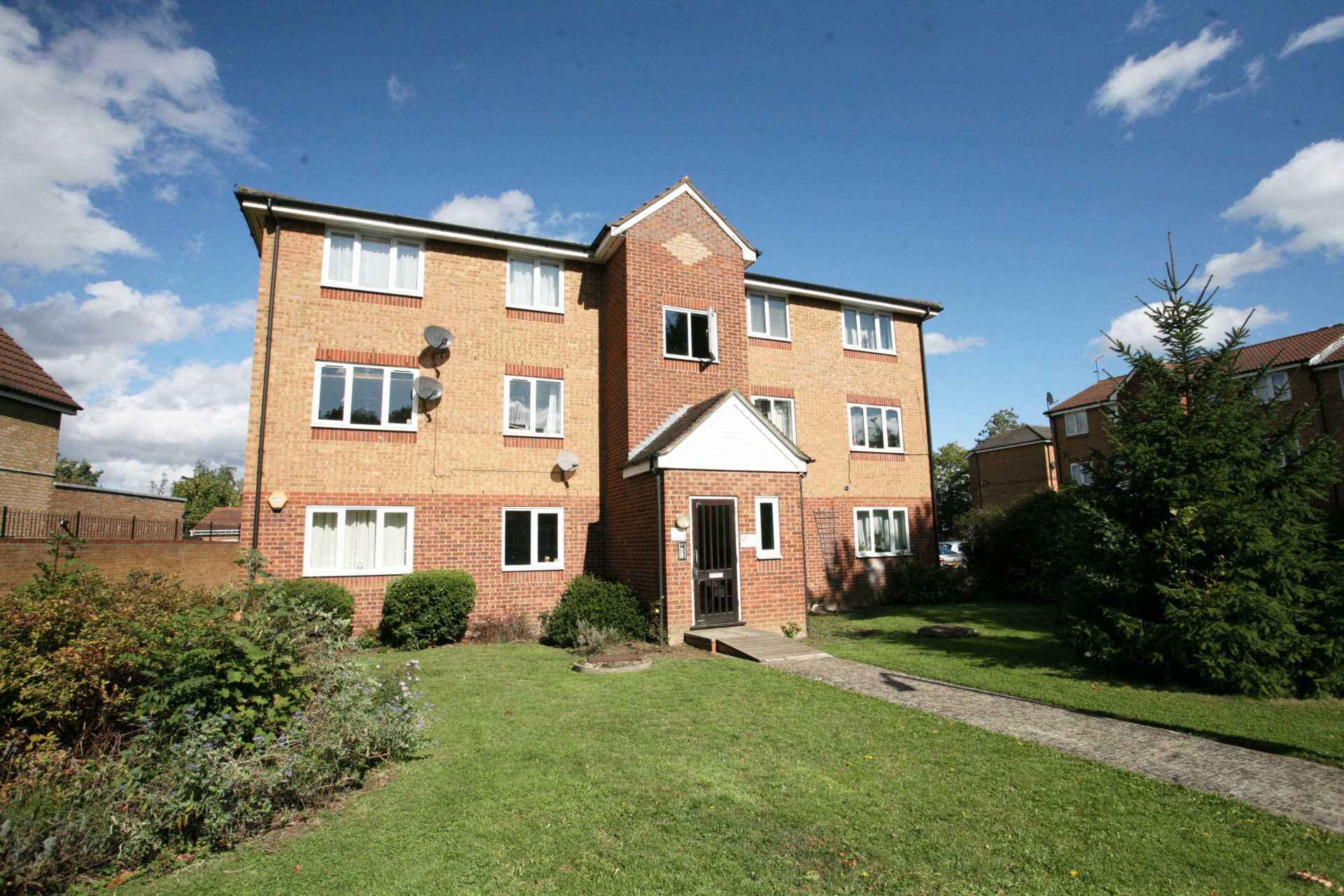 Fenman Gardens, Goodmayes, IG3, Image 1