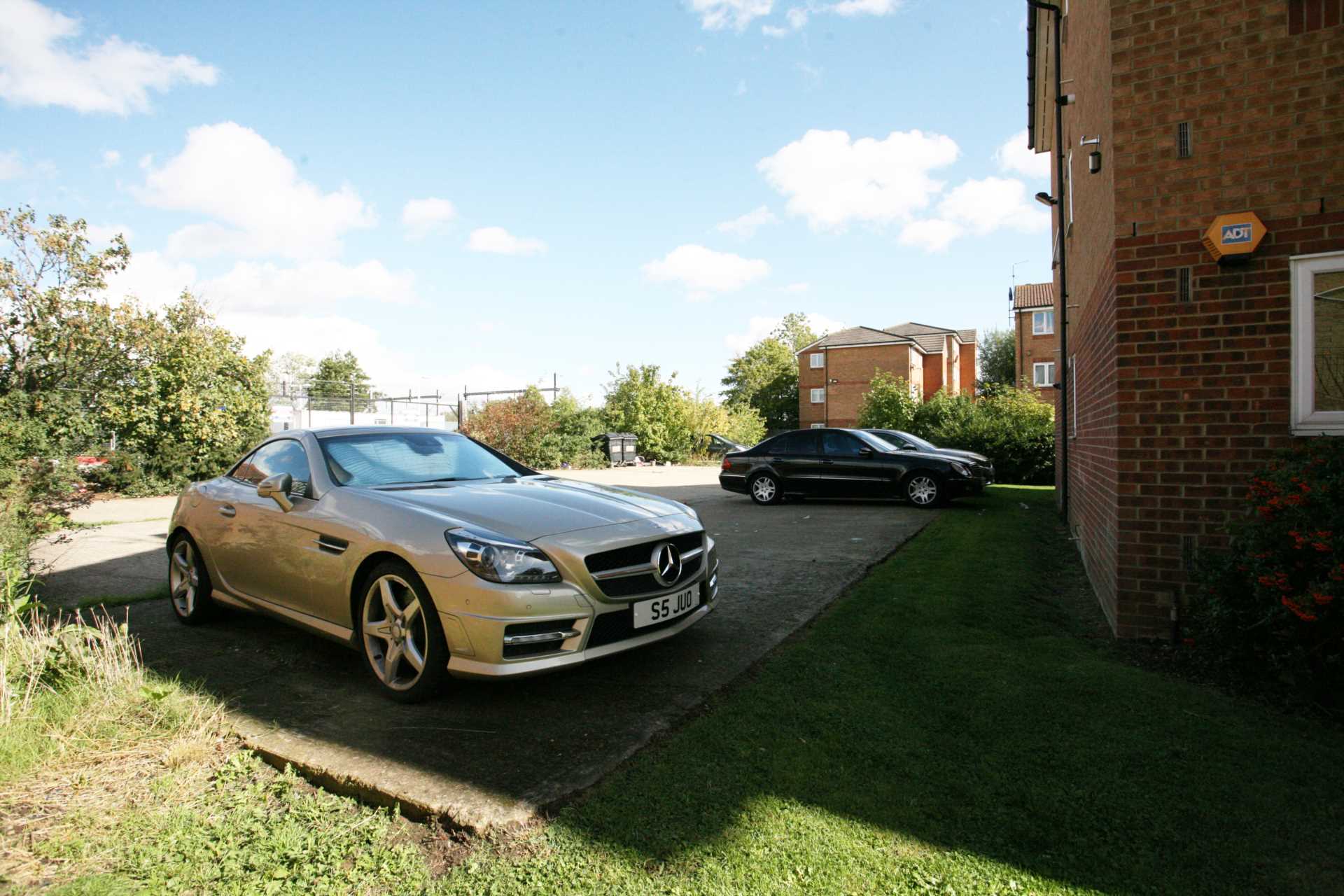 Fenman Gardens, Goodmayes, IG3, Image 7