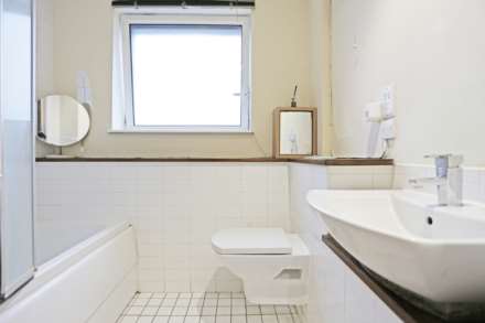 The Pinnacle, High Road, Chadwell Heath, RM6, Image 7