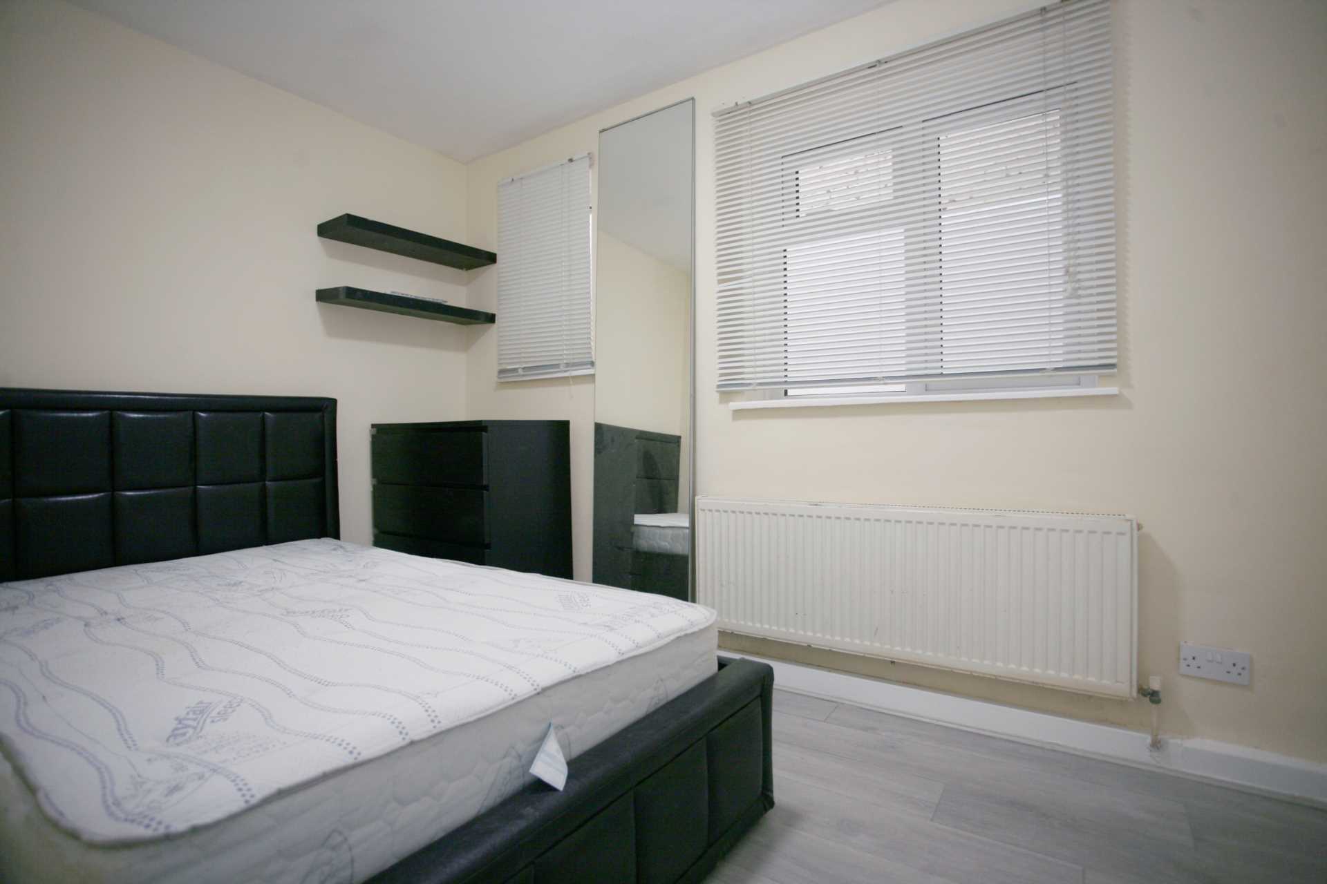 Kingsland Road, Dalston, London, E8, Image 3