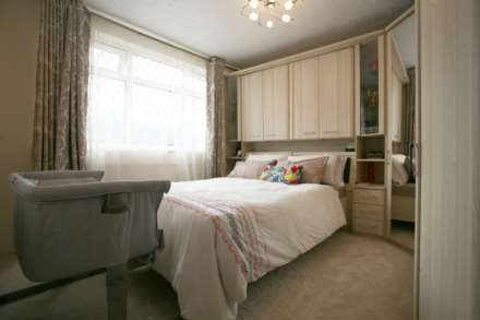 Gay Gardens, Dagenham, RM10, Image 8