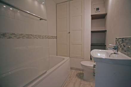 Heenan Close, Barking, IG11, Image 6