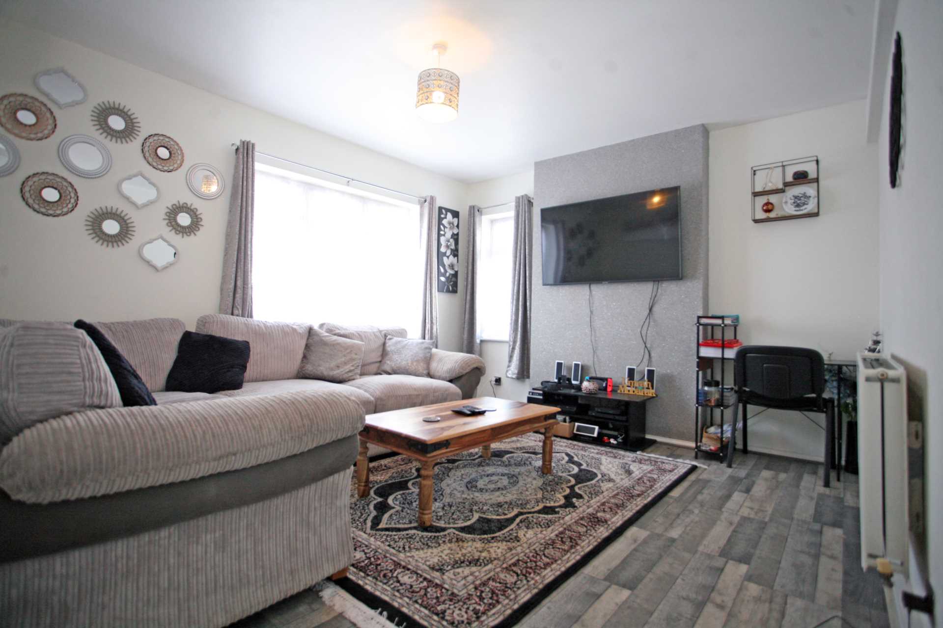 Whalebone Lane South, Dagenham, RM8, Image 2