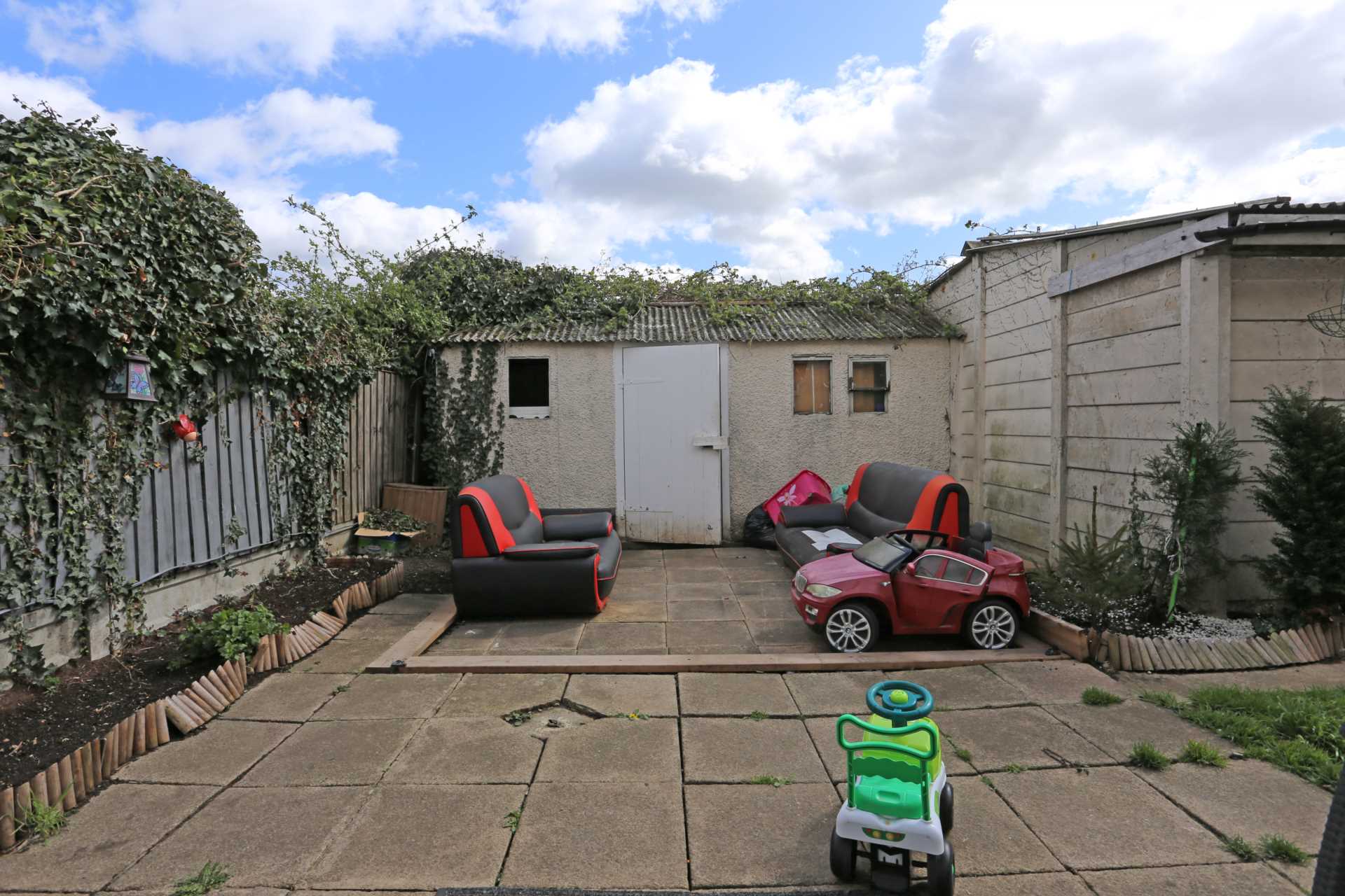 Leys Avenue, Dagenham, RM10, Image 6