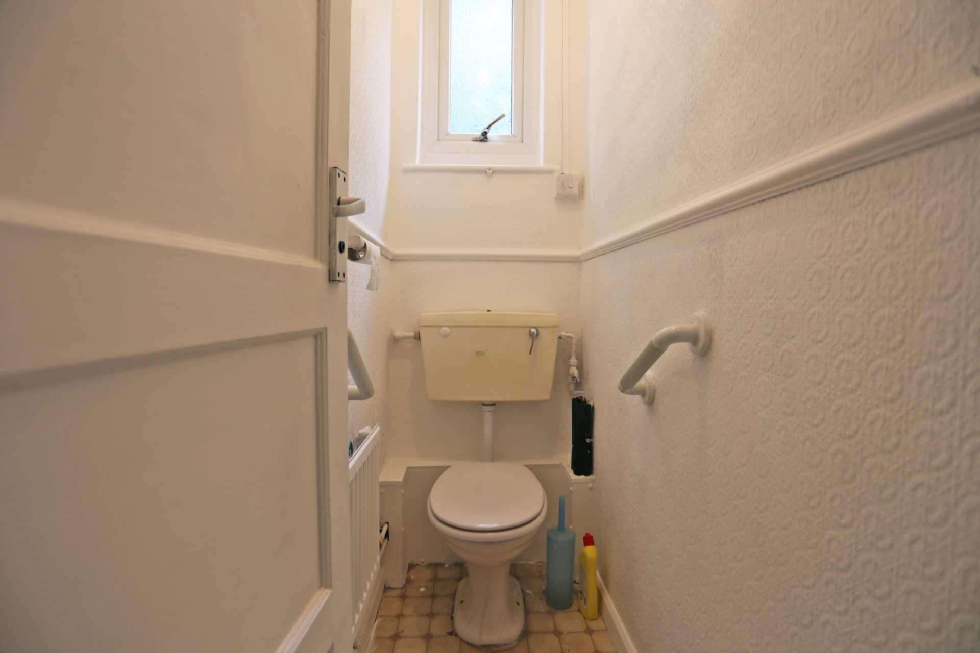Burnside Road, Dagenham, RM8, Image 11