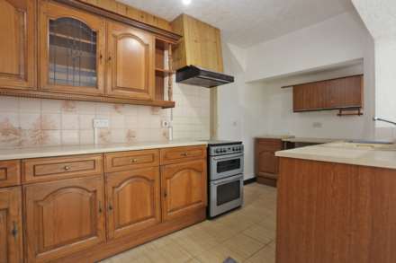 Burnside Road, Dagenham, RM8, Image 4